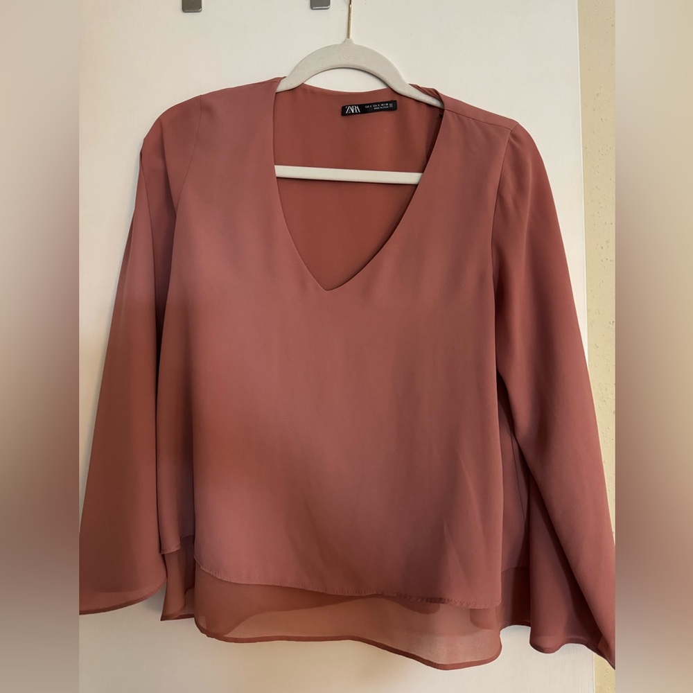 Zara Women's Blush V-Neck Blouse